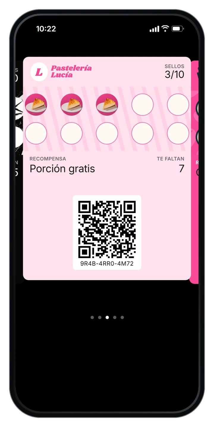 Tarjeta de una pastelería abierta en Apple Wallet con sus sellos y su QR